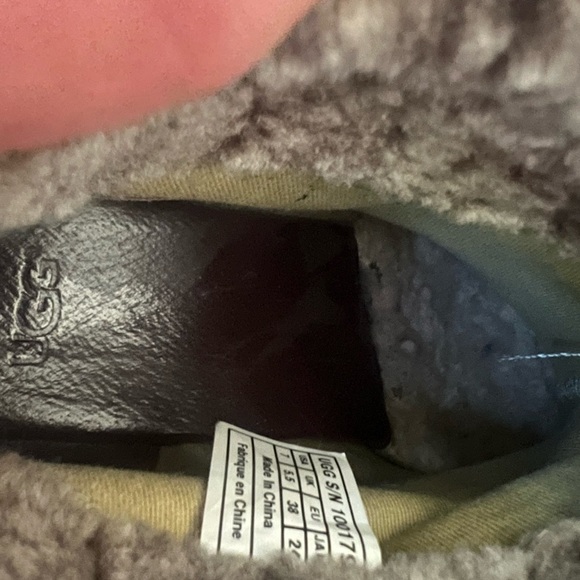 UGG lynnea brown leather Sherpa lined boots size 7 - Picture 7 of 10